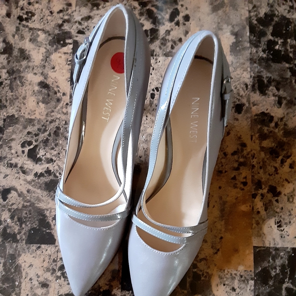 Ladys grey dress shoes